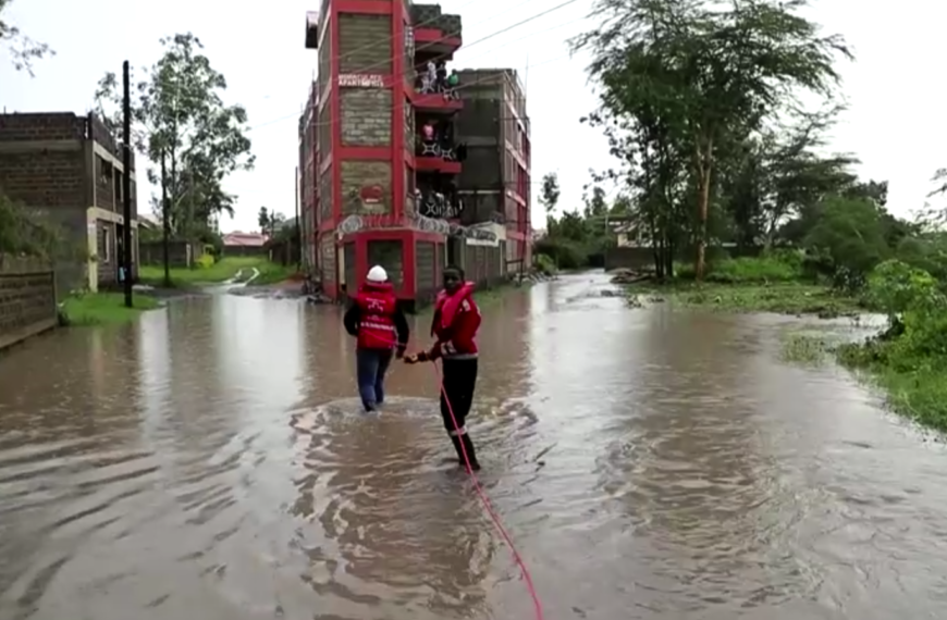 Video: Kenya braces for more rain as aid agencies rescue stranded residents