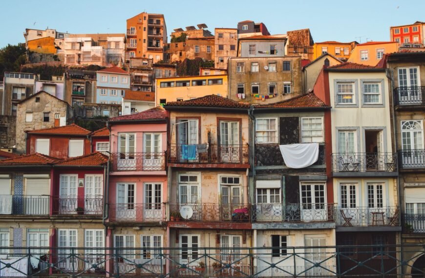 Portugal to turn ‘thousands’ of public buildings into housing