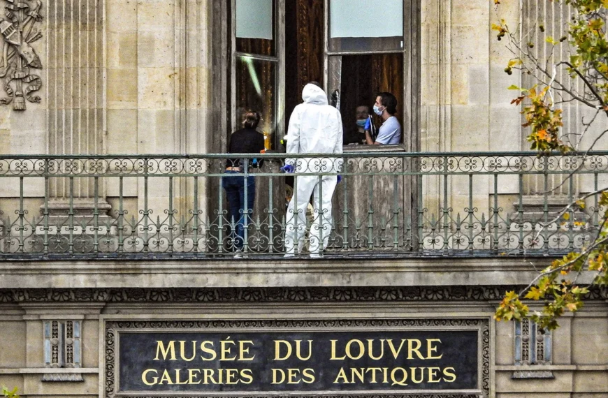 Stealing Liberty – The Louvre Heist and the Unfinished Business of the French Revolution