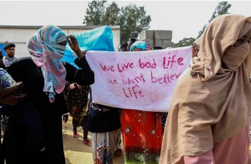 Responsibility laundering: how democracies outsource border violence